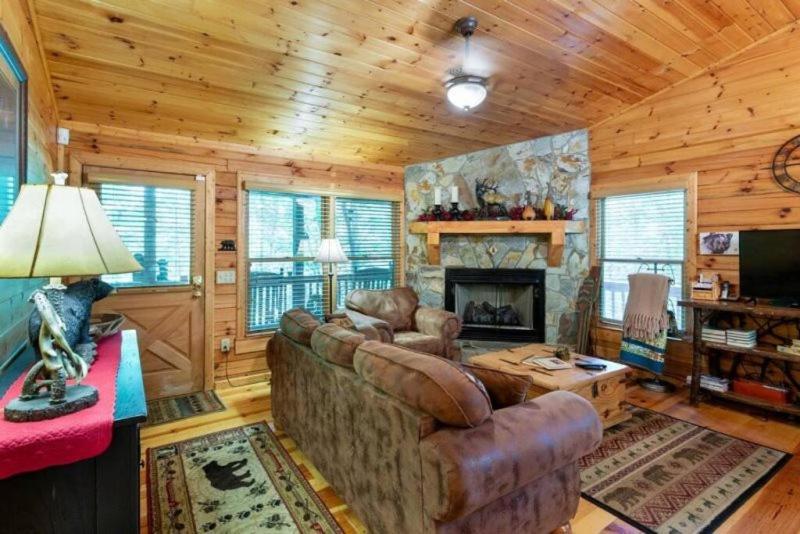 Mountain Spirit Cabin - Fireplace And Hot Tub Villa Blue Ridge Ngoại thất bức ảnh
