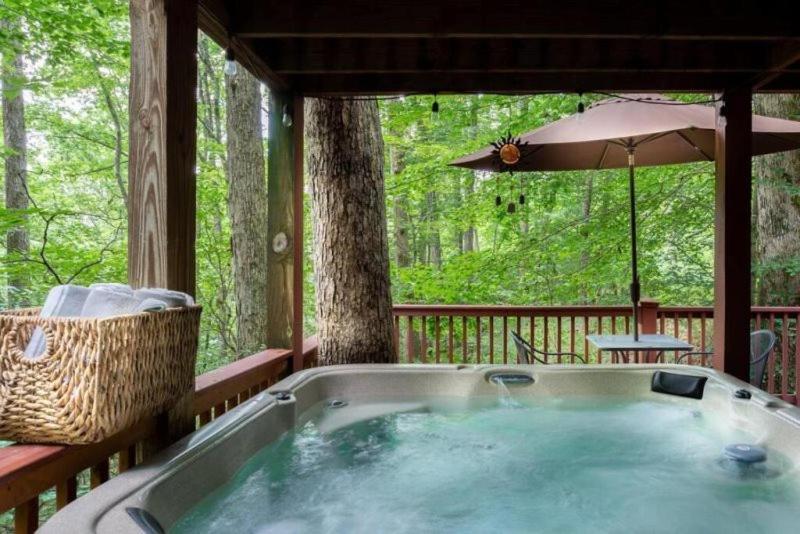Mountain Spirit Cabin - Fireplace And Hot Tub Villa Blue Ridge Ngoại thất bức ảnh